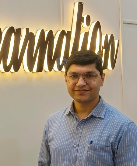 Dr Suvraraj Das